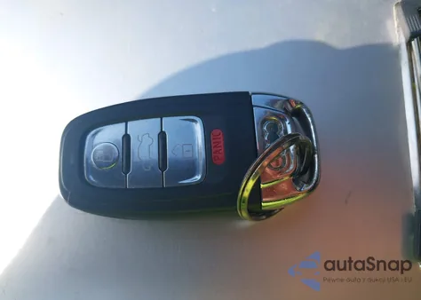 2010 Audi A5 2.0T Premium z USA, uszkodzony, nr VIN WAULFAFR3AA008321